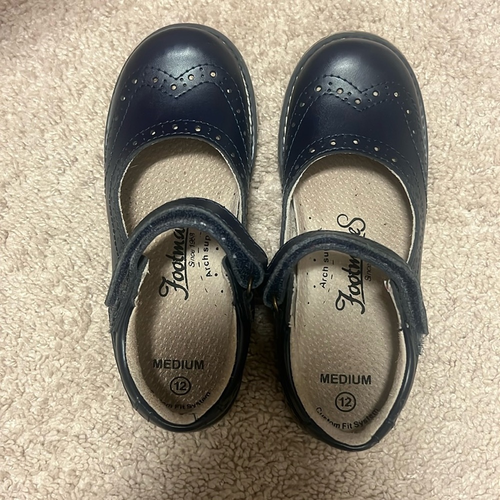Navy Footmates brand Mary Jane’s in excellent condition